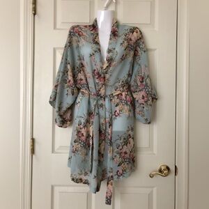 Victoria’s Secret Vintage Gold Label Kimono Style Robe Floral Print Size Medium